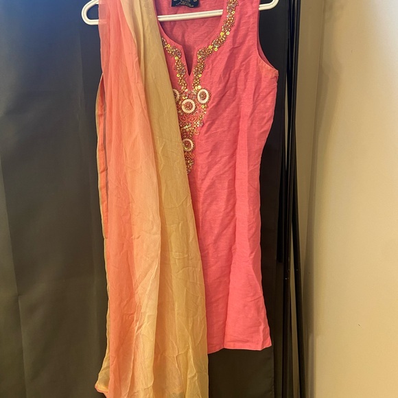 Assorted Indian tops - Picture 15 of 16